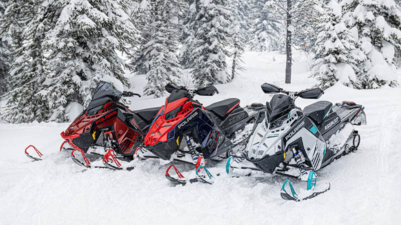 Polaris anuncia la línea de motos de nieve 2025 con nueva tecnología y actualizaciones de modelos